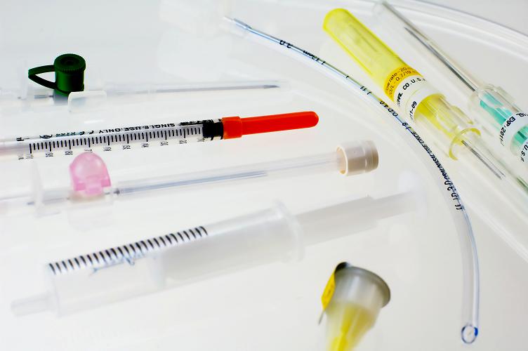 Syringes | Medical and Electronic Device Marking | TouchMark